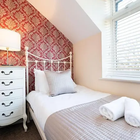 Huge 12 Bedroom Sleep 24 Luxury With 2 Hot Tubs