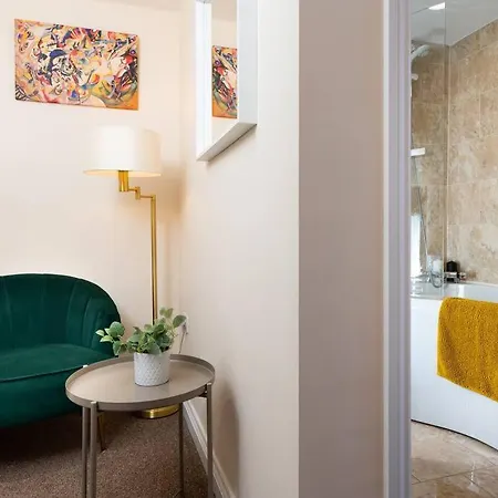 Huge 12 Bedroom Sleep 24 Luxury With 2 Hot Tubs Hébergement de vacances *