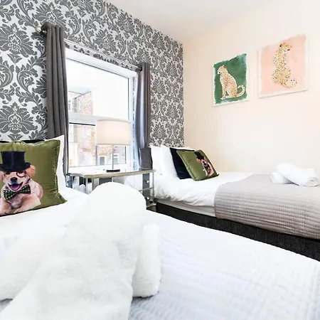 Ferienhaus Huge 12 Bedroom Sleep 24 Luxury With 2 Hot Tubs