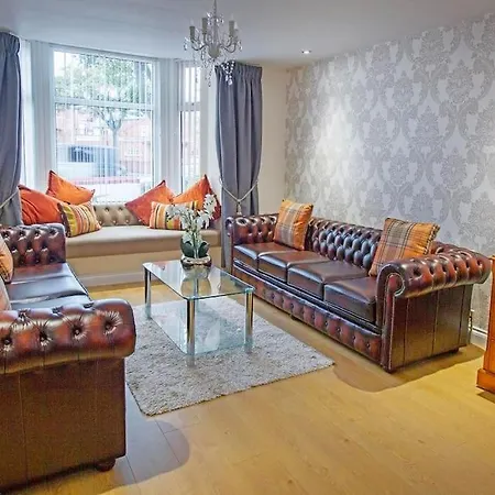 Huge 12 Bedroom Sleep 24 Luxury With 2 Hot Tubs *