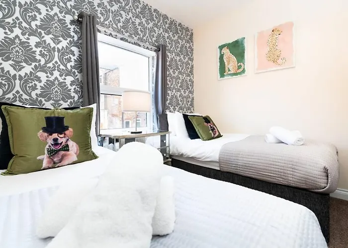 Nyaraló Huge 12 Bedroom Sleep 24 Luxury With 2 Hot Tubs