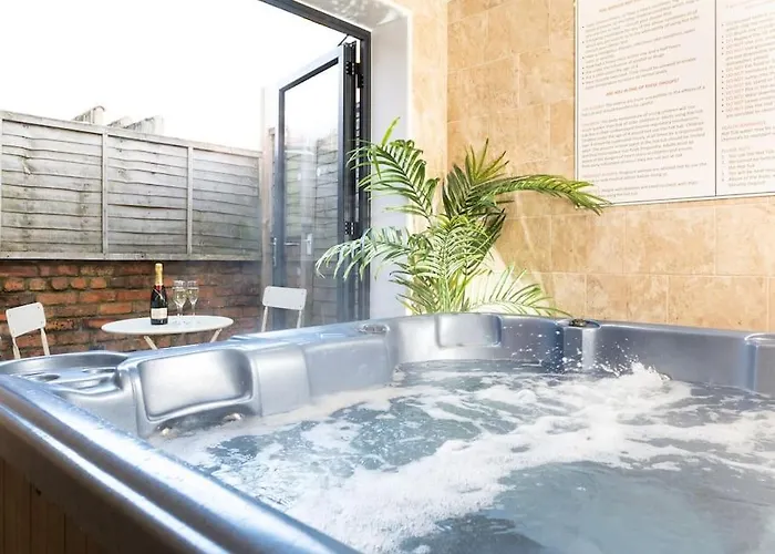 Nyaraló Huge 12 Bedroom Sleep 24 Luxury With 2 Hot Tubs Scarborough