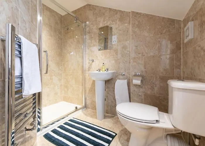 Huge 12 Bedroom Sleep 24 Luxury With 2 Hot Tubs