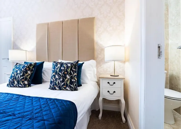 Huge 12 Bedroom Sleep 24 Luxury With 2 Hot Tubs