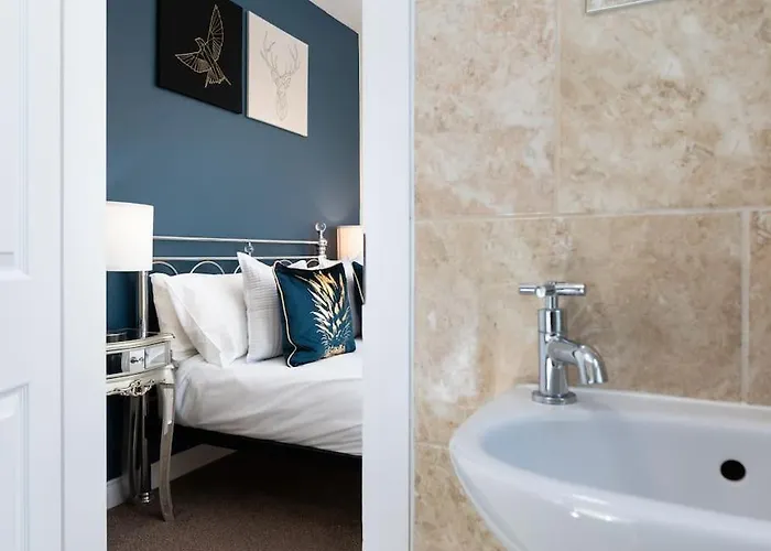 Nyaraló Huge 12 Bedroom Sleep 24 Luxury With 2 Hot Tubs Scarborough