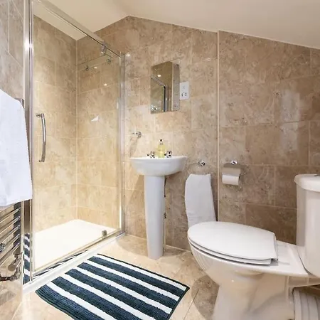 Huge 12 Bedroom Sleep 24 Luxury With 2 Hot Tubs